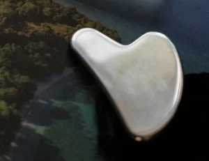 Read more about the article Therapeutic Gua Sha: Ancient Healing, Modern Precision